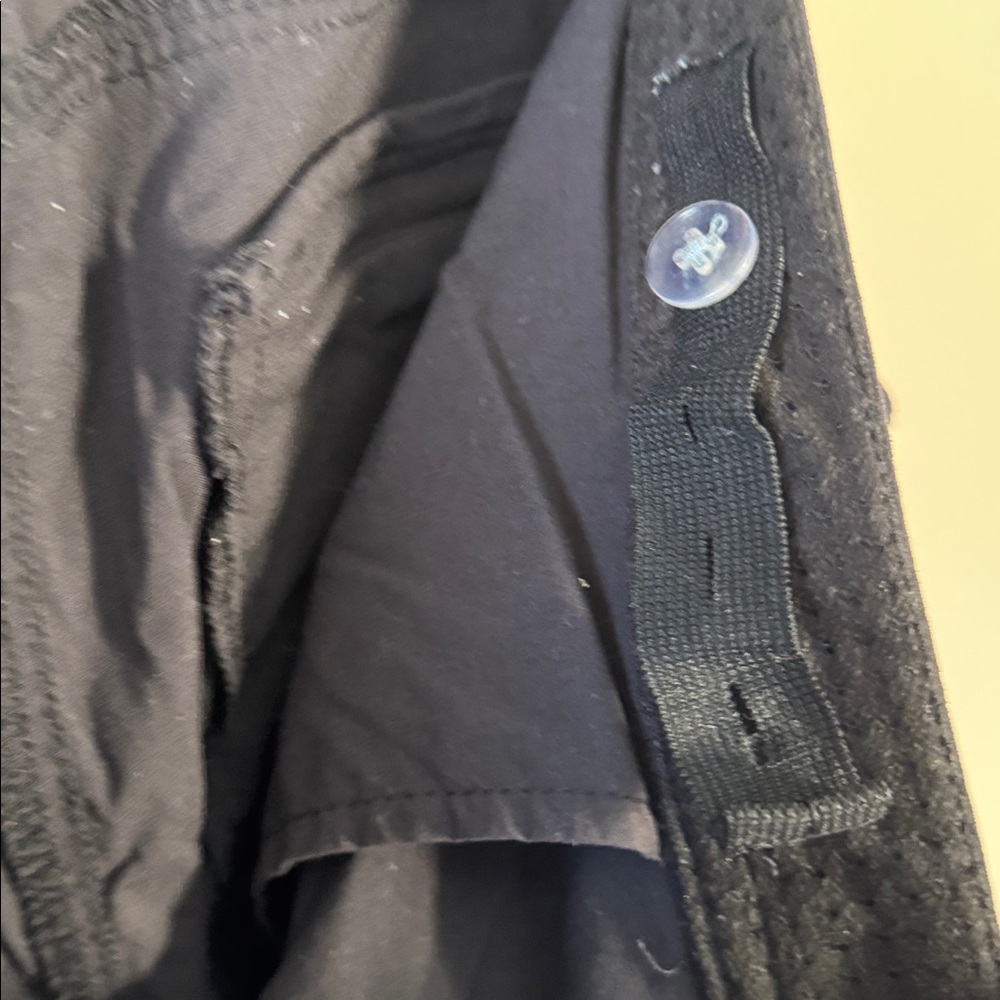 L.L. Bean Black Capri 3/4 Pants - Picture 3 of 8